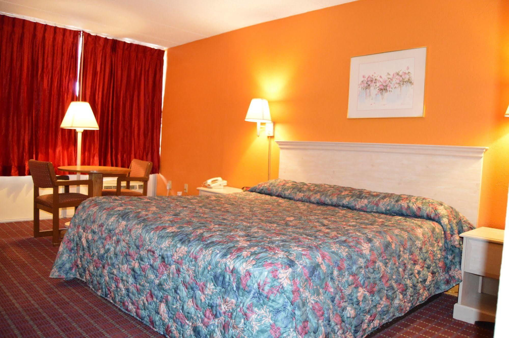 Travelers Inn South Brunswick Terrace Zewnętrze zdjęcie